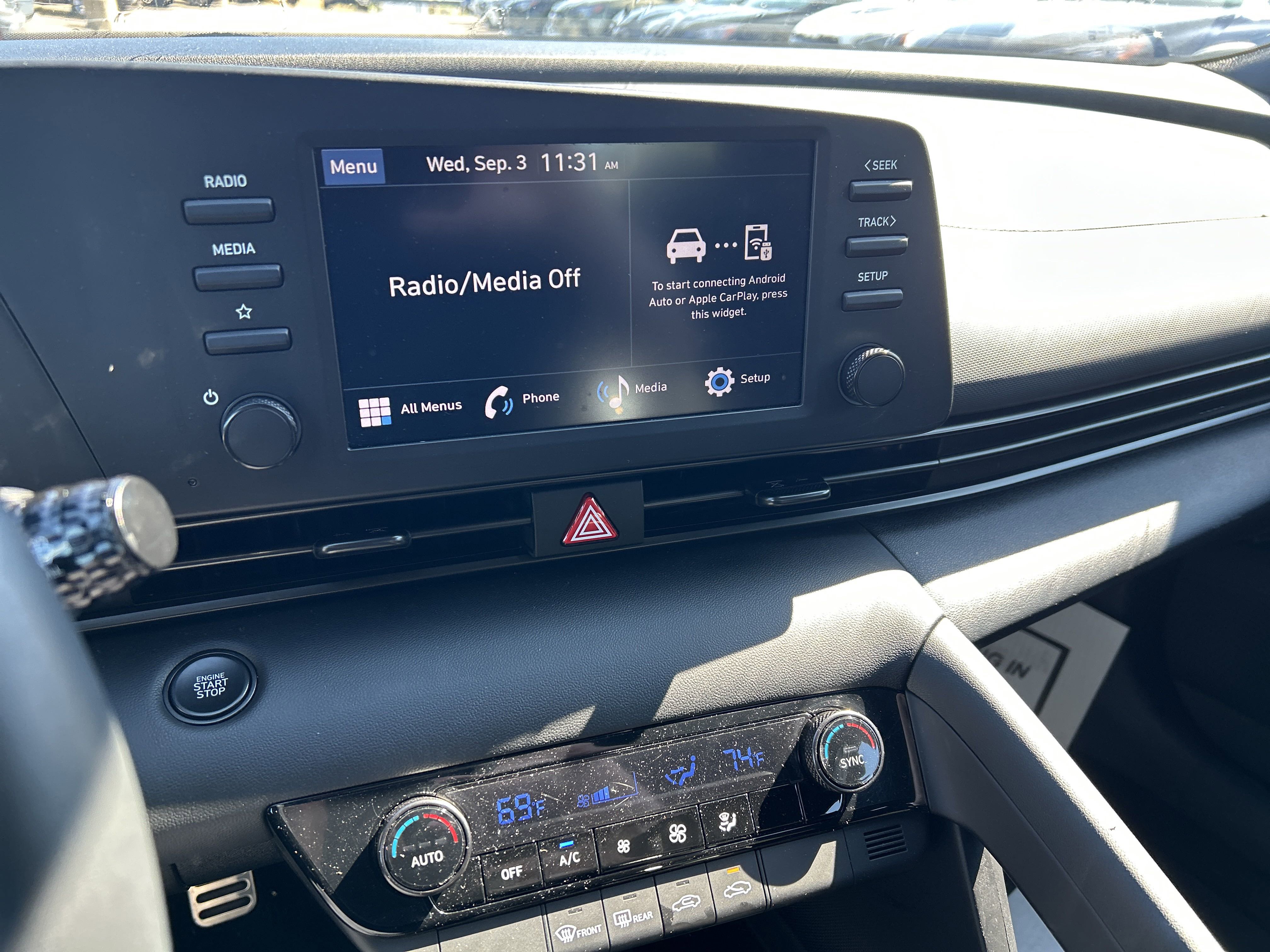 2025 Hyundai Elantra SEL Sport photo 4