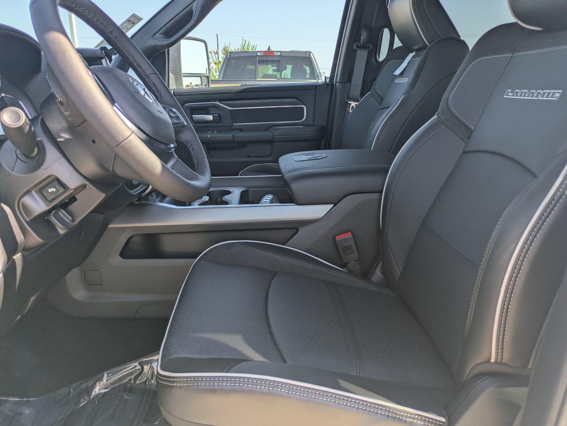 2026 Ram 2500 Laramie photo 10