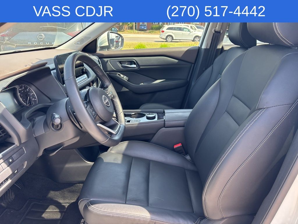 2022 Nissan Rogue SL photo 13
