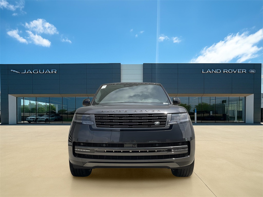 2025 Land Rover Range Rover SE photo 2