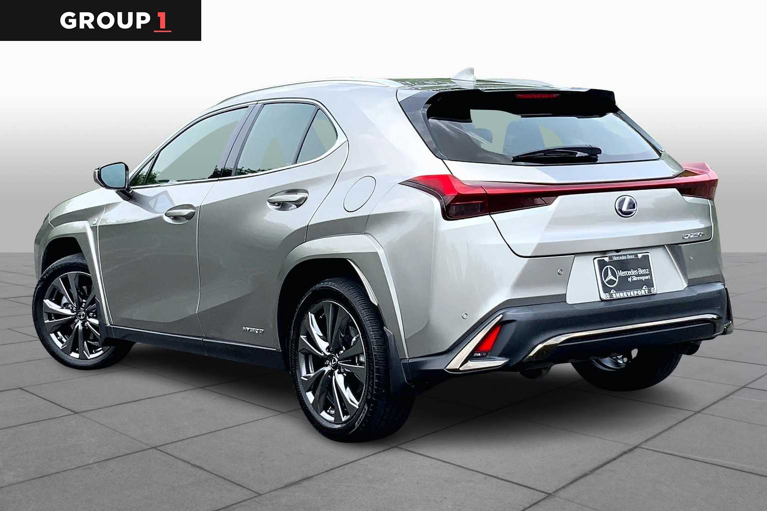2022 Lexus UX 250h F SPORT photo 18