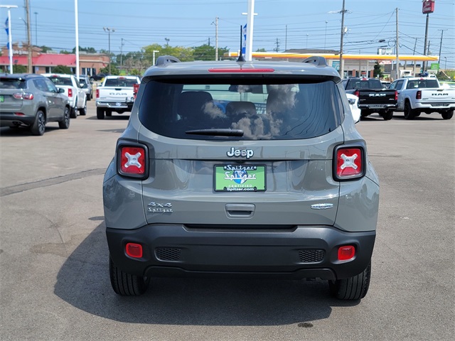 2022 Jeep Renegade Latitude photo 6