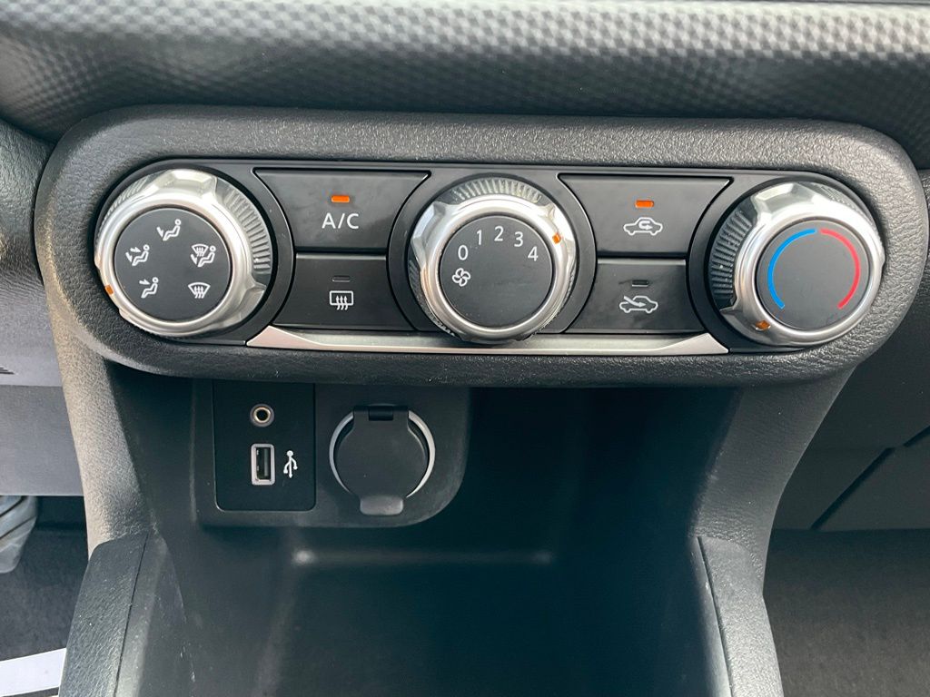 2021 Nissan Kicks S photo 20