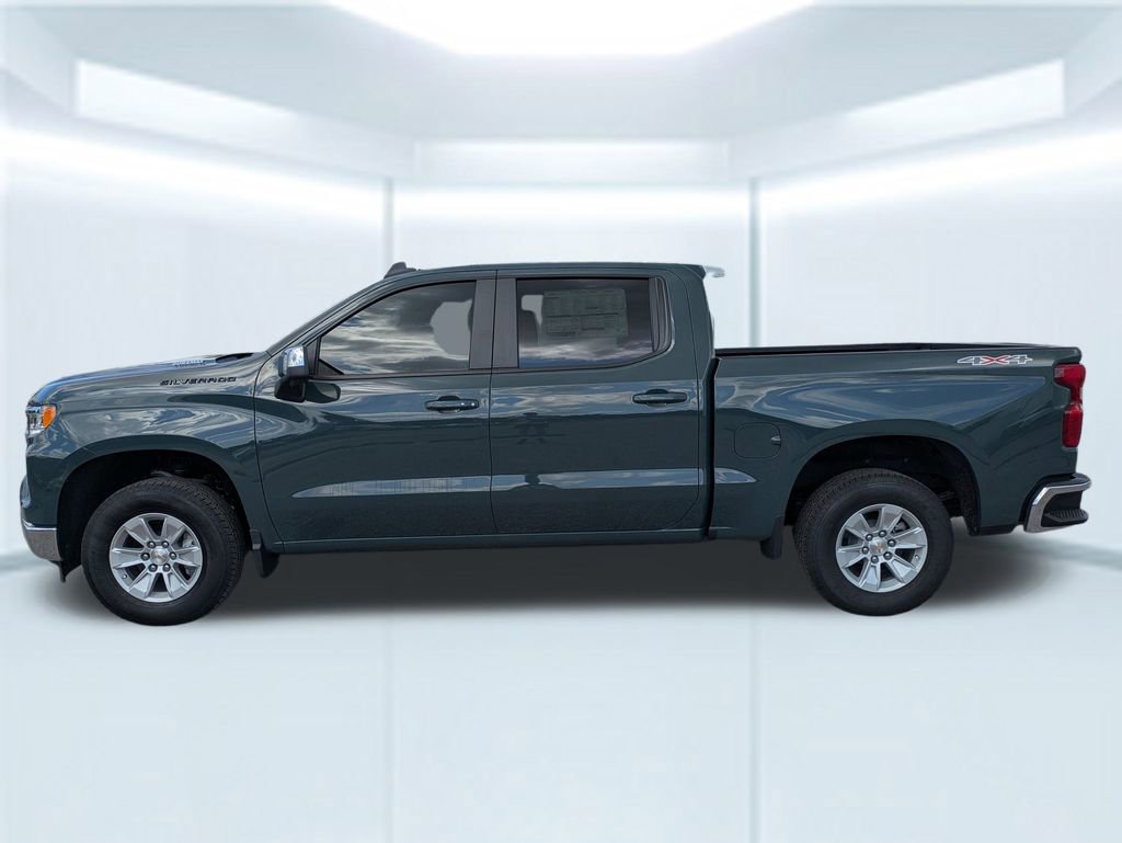 2025 Chevrolet Silverado 1500 LT photo 2