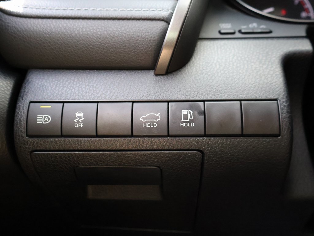 2022 Toyota Camry SE photo 28