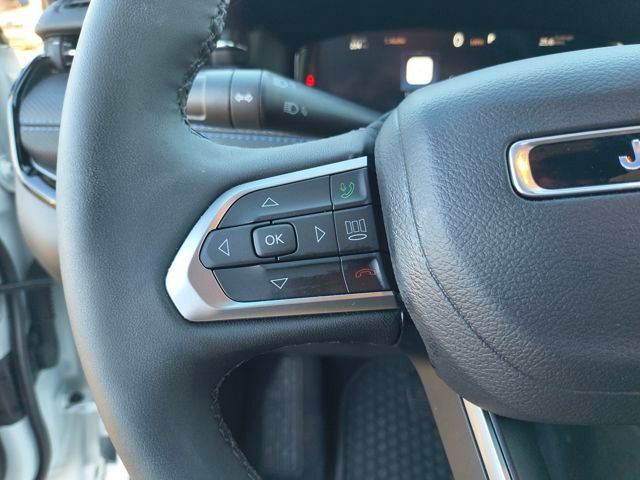 2025 Jeep Compass Limited photo 15