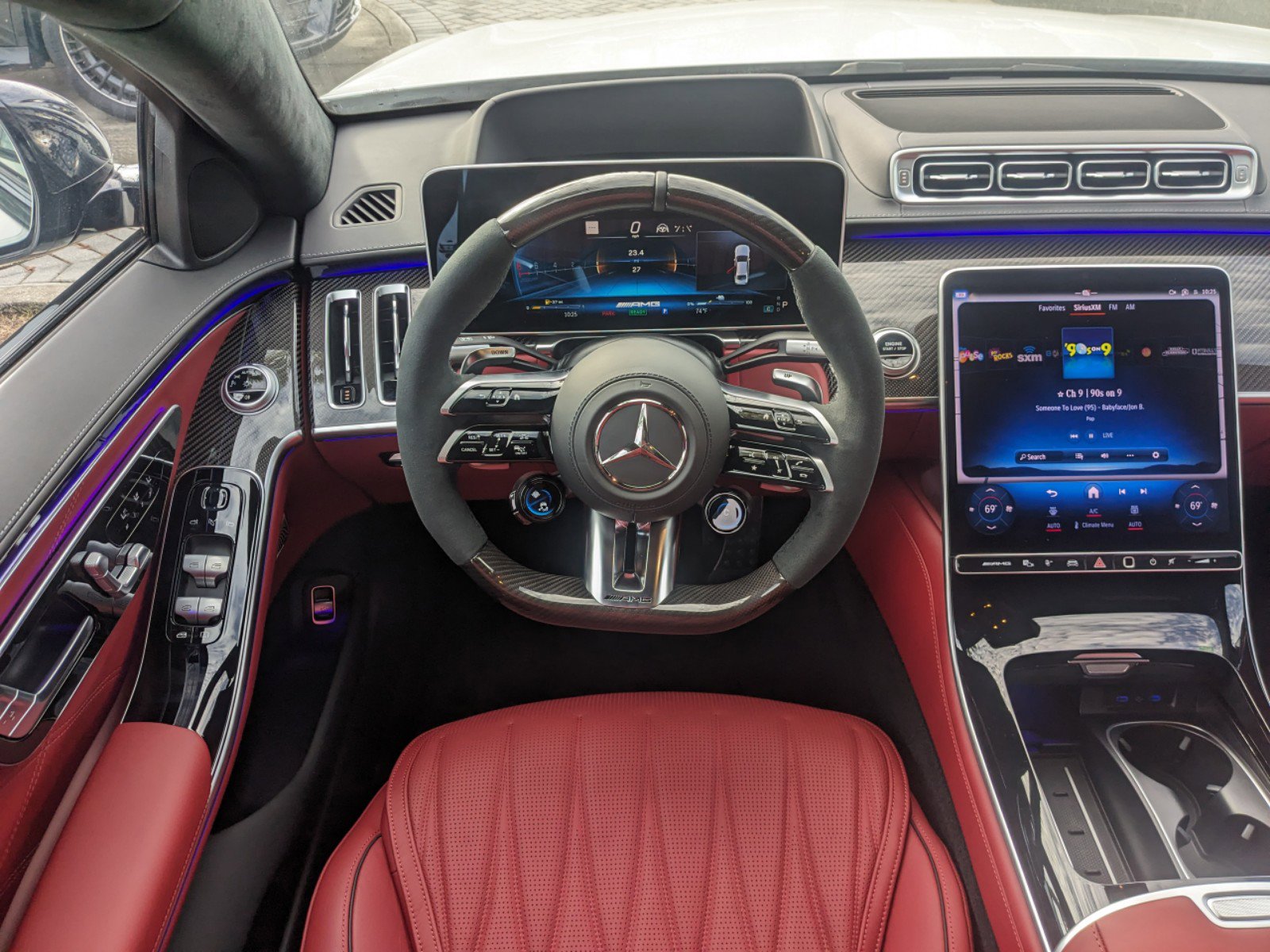 2024 Mercedes Benz S AMG 63 e 4MATIC photo 16