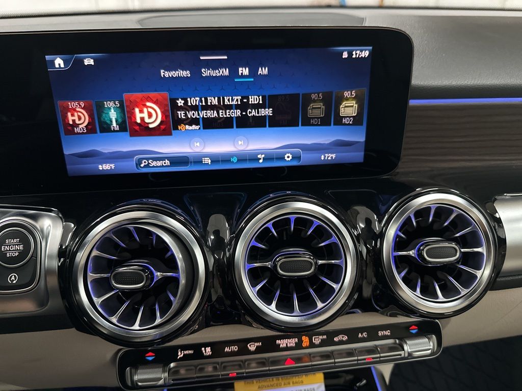 2026 Mercedes Benz GLB 250 4MATIC photo 14