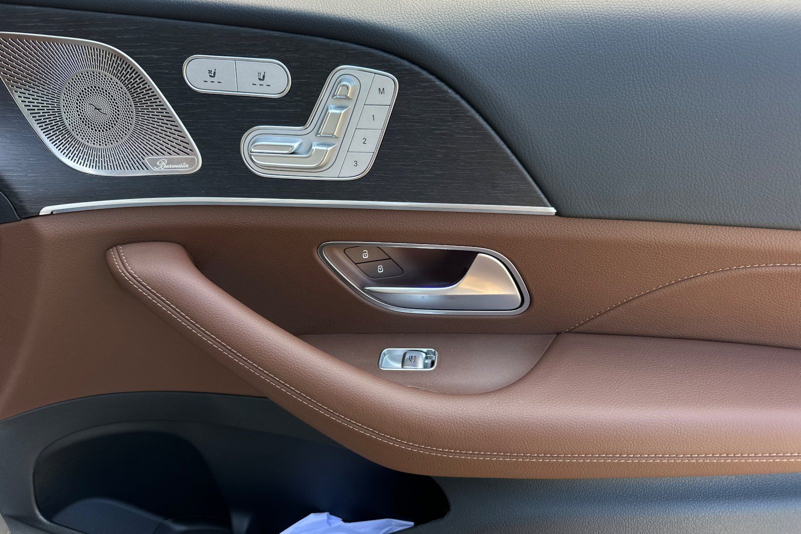 2026 Mercedes Benz GLS 450 4MATIC photo 30