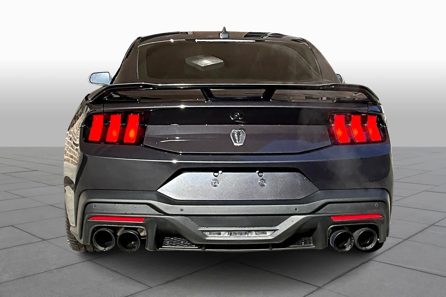 2024 Ford Mustang Dark Horse photo 4