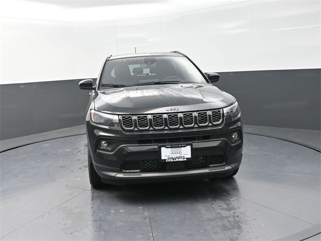 2026 Jeep Compass Latitude Altitude photo 2