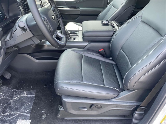 2025 Ford F-150 Lariat photo 6