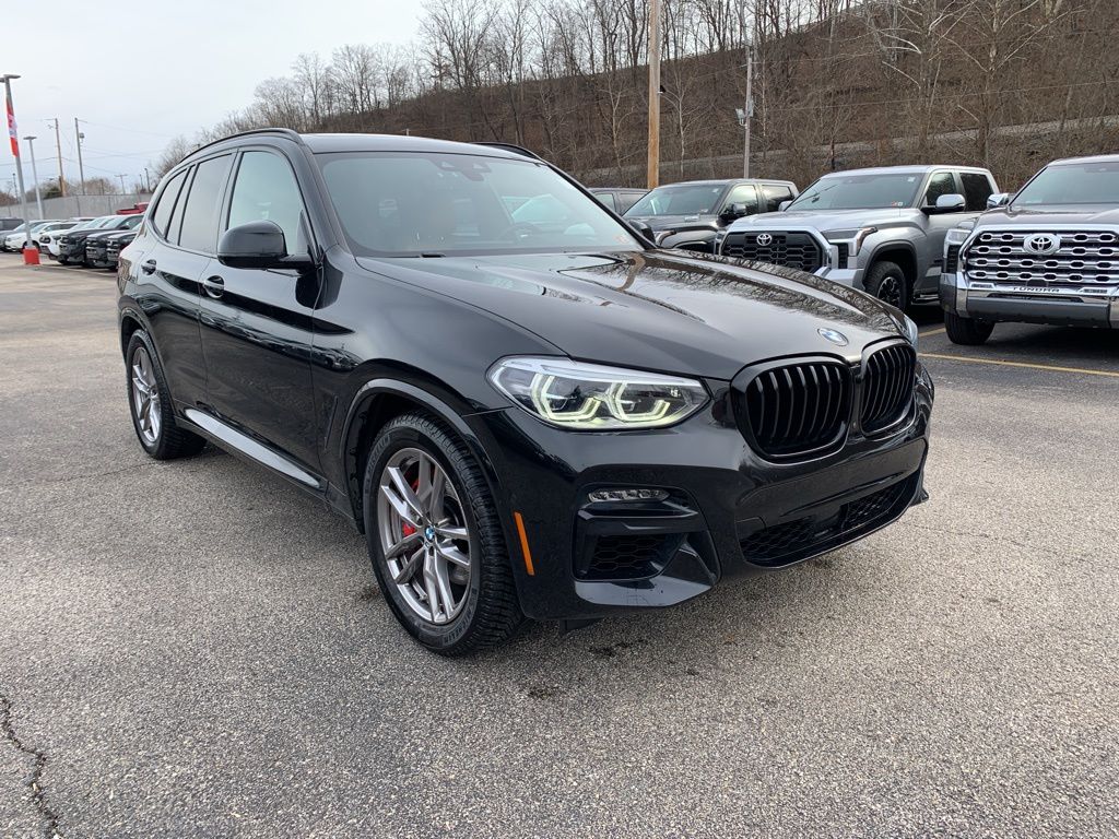 2021 BMW X3 40i's photo