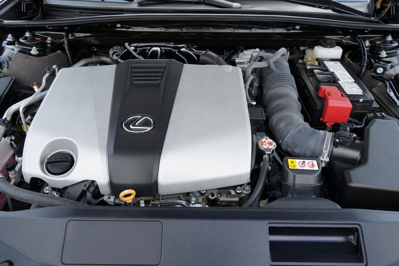 2025 Lexus ES 350 photo 32