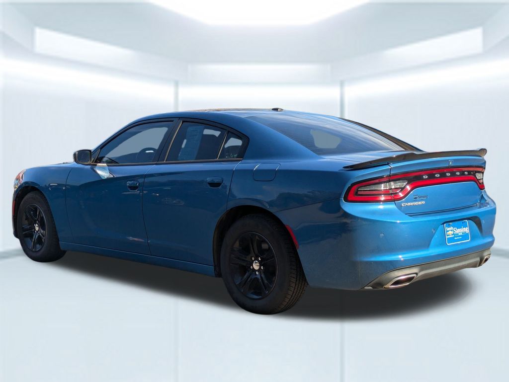 2020 Dodge Charger SXT photo 3