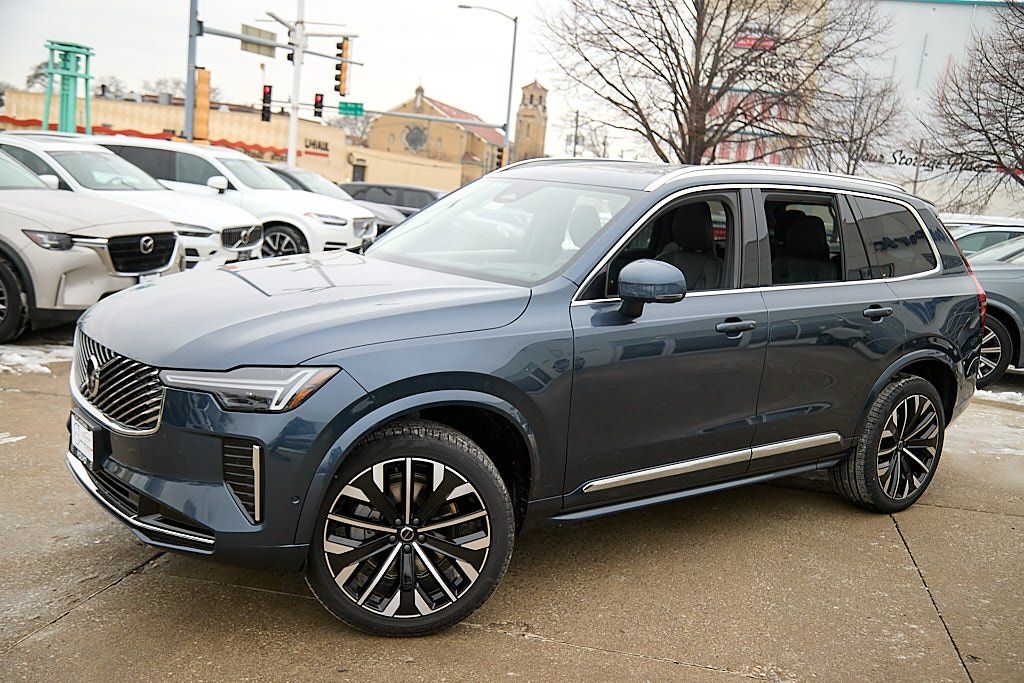 2026 VOLVO XC90 - Image 2