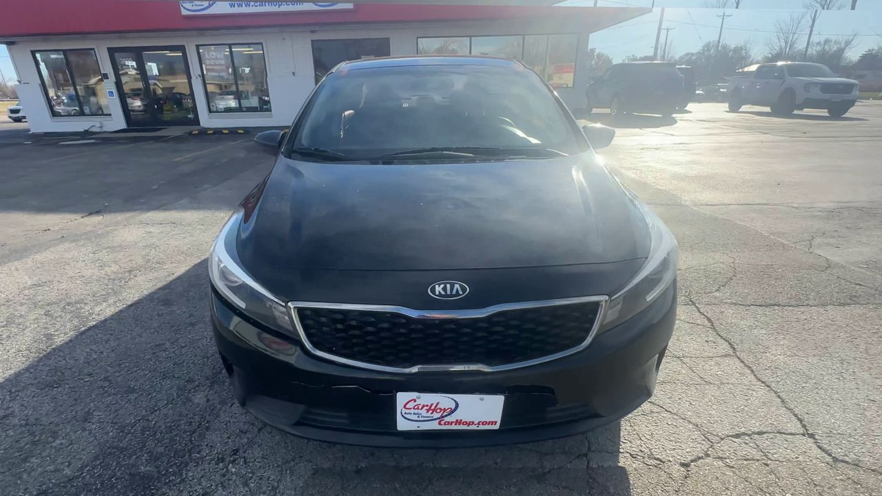 2018 Kia Forte LX Base photo 3