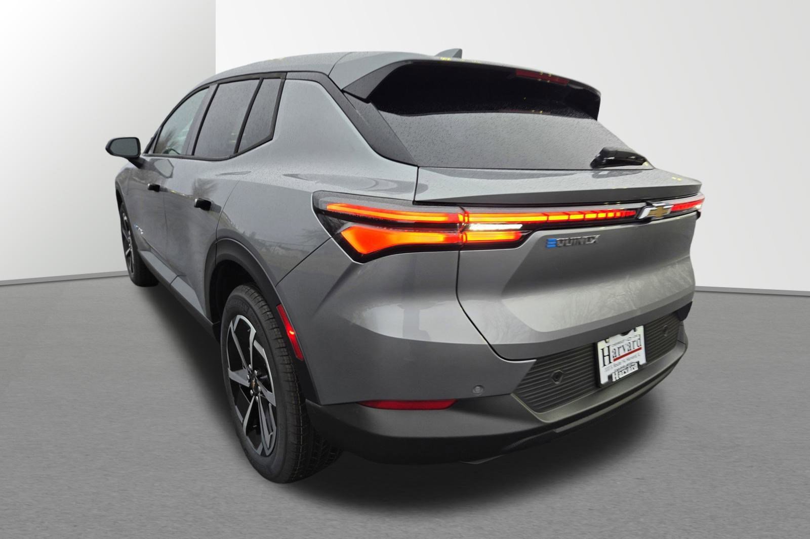 2026 Chevrolet Equinox EV 1LT photo 4