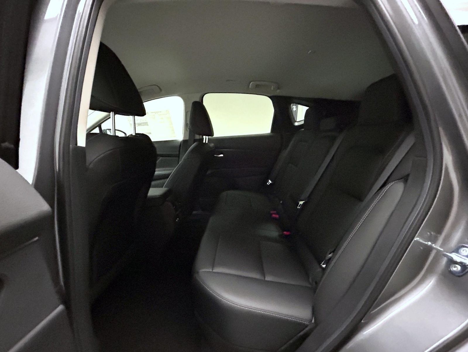 2025 Nissan Murano SV photo 11