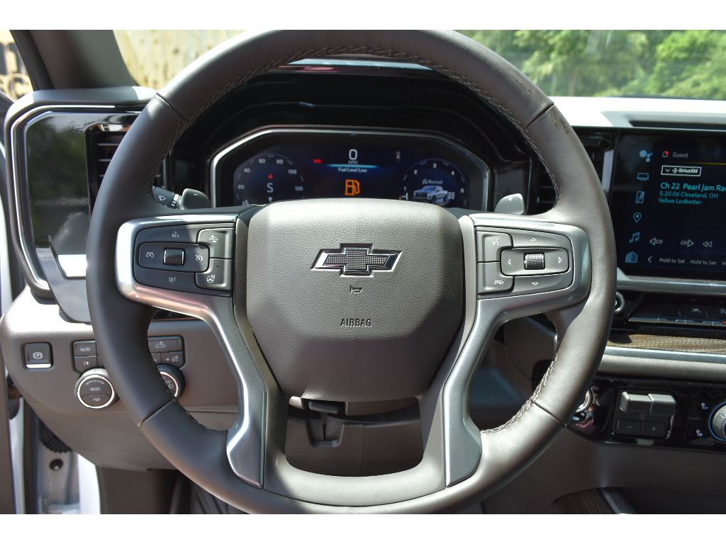 2025 Chevrolet Silverado 1500 LT Trail Boss photo 18