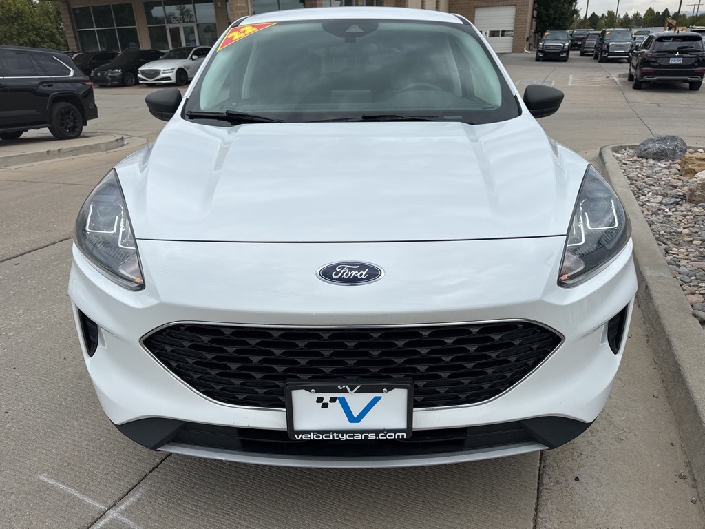 2022 Ford Escape SE photo 2