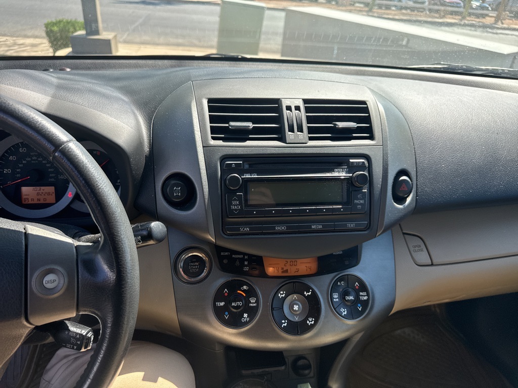 2012 Toyota RAV4 Limited photo 7
