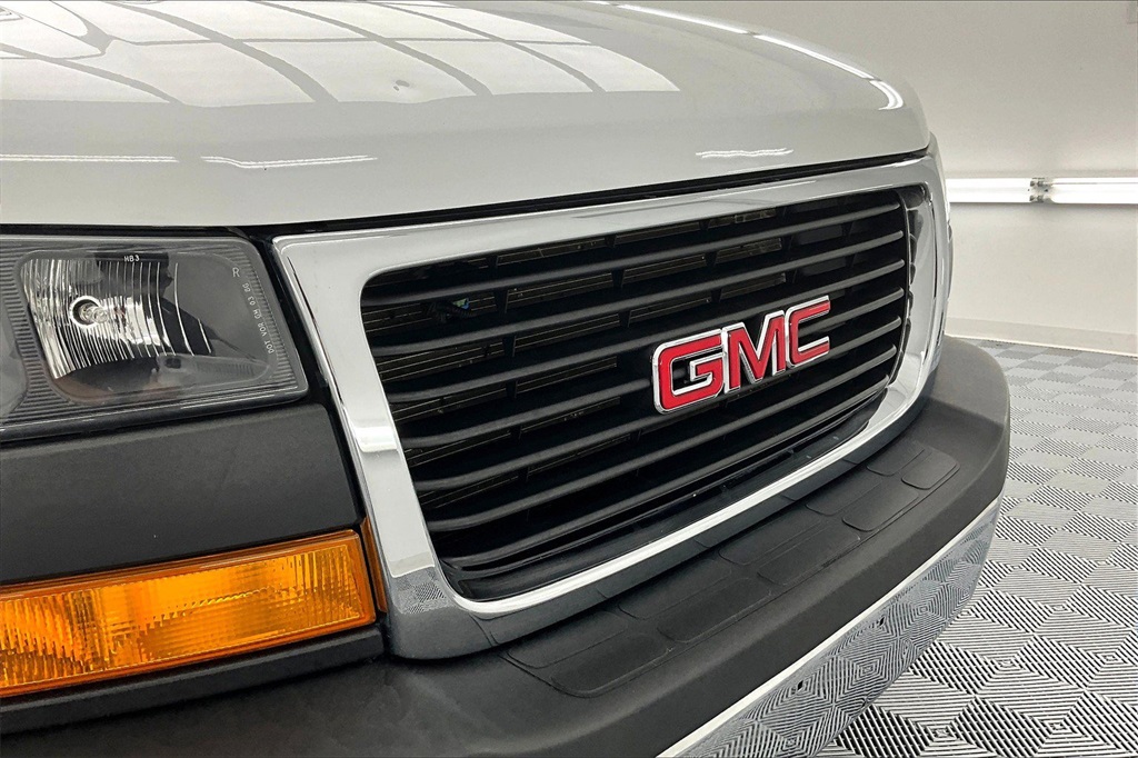 2023 Gmc Savana 2500 Cargo photo 18