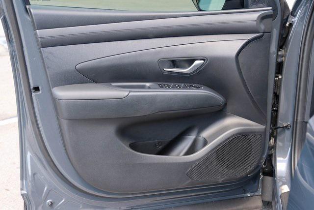 New 2025 Gray Hyundai SEL Convenience FWD image 8