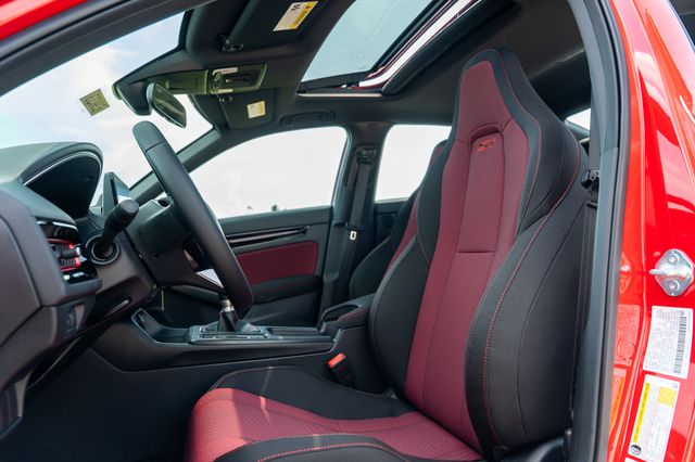 2026 Honda Civic Si photo 14