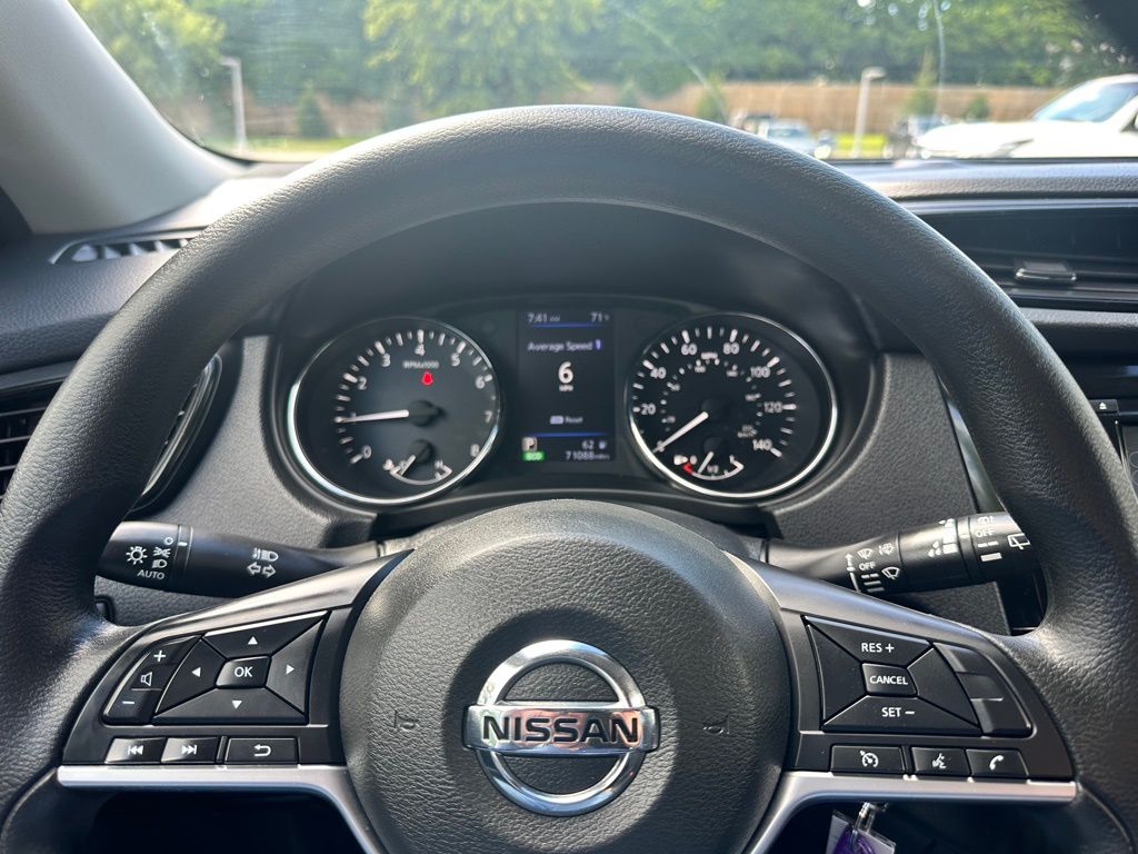 2019 Nissan Rogue S AWD photo 18