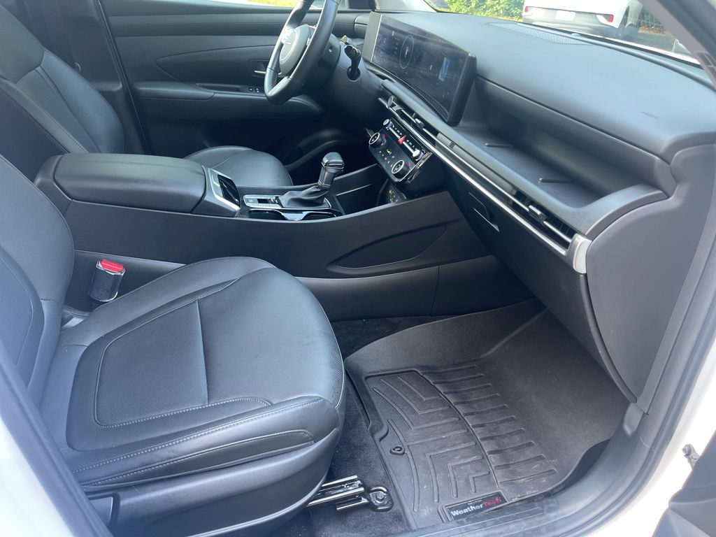 2025 Hyundai Tucson SEL Convenience photo 18