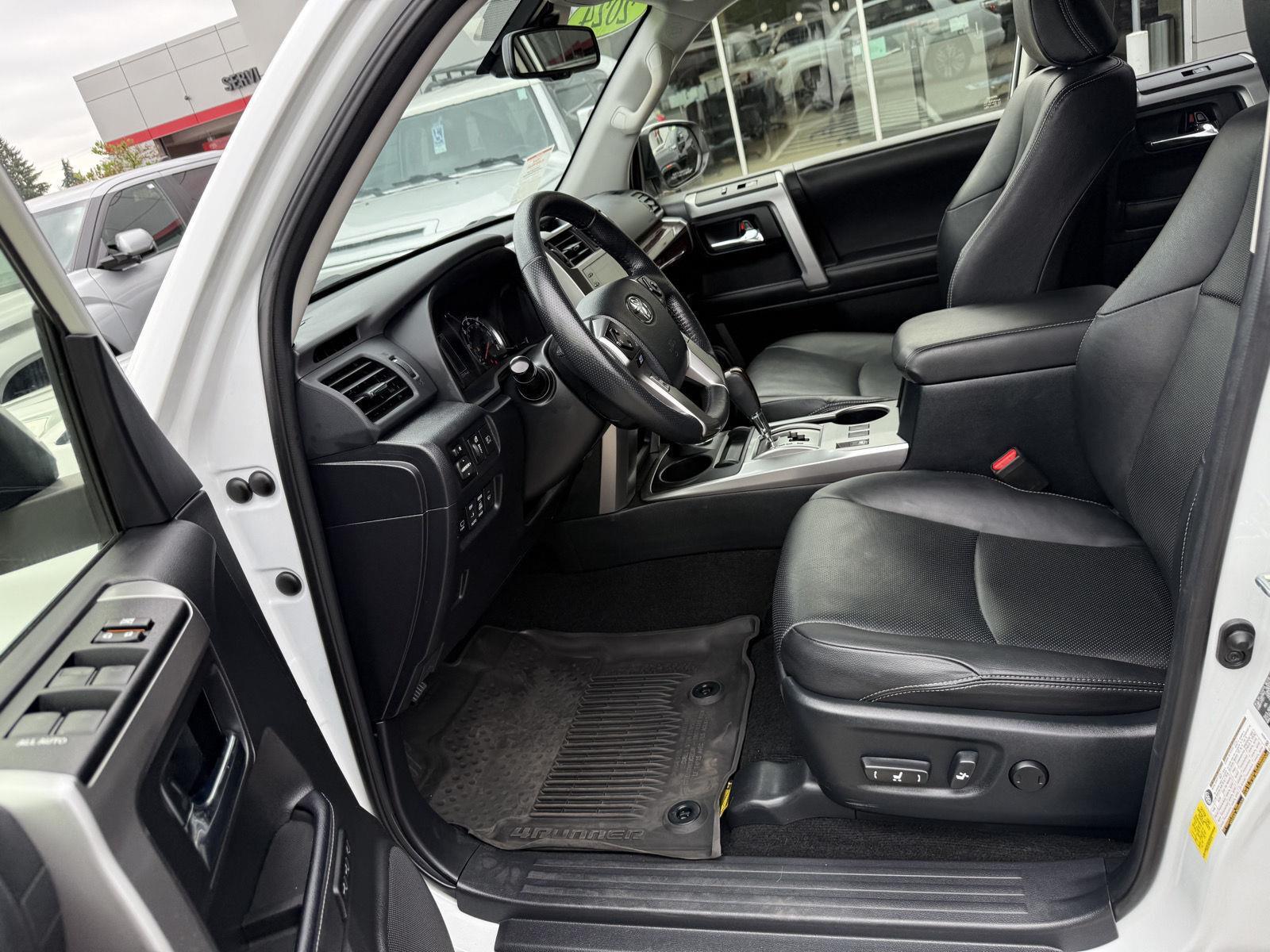 2024 Toyota 4Runner Limited photo 9