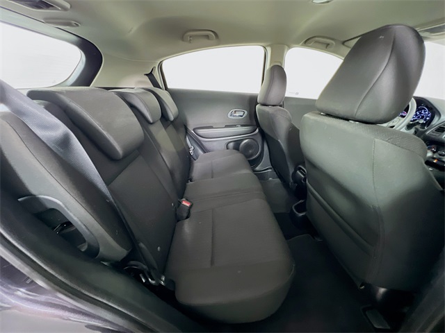 2017 Honda HR-V LX photo 36