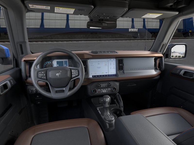 2024 Ford Bronco Outer Banks photo 9