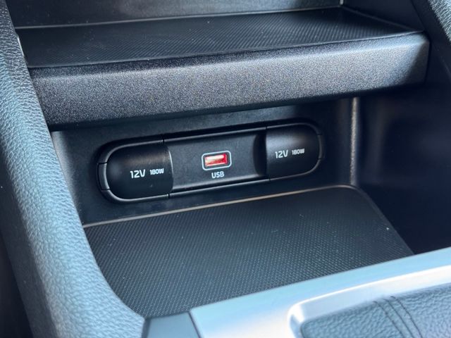 2023 Kia Forte LXS photo 12