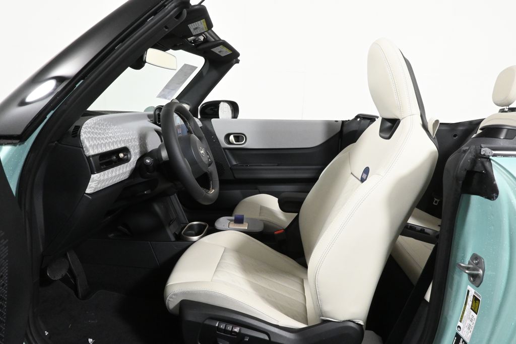 2026 Mini Cooper Convertible Iconic photo 3