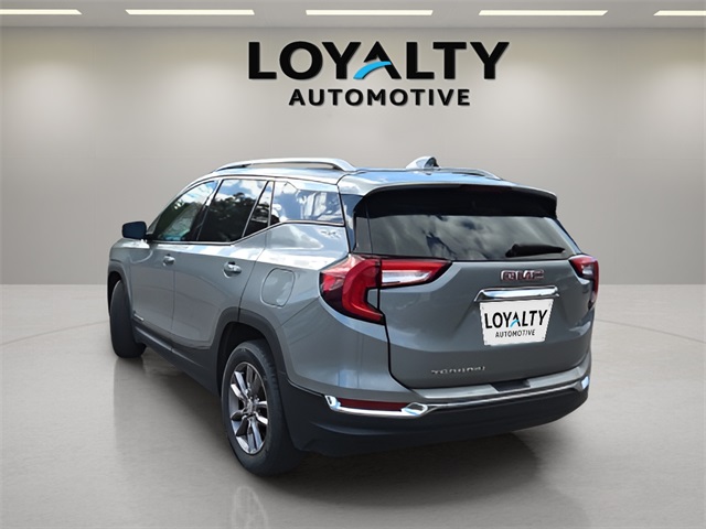 2023 Gmc Terrain SLT photo 2