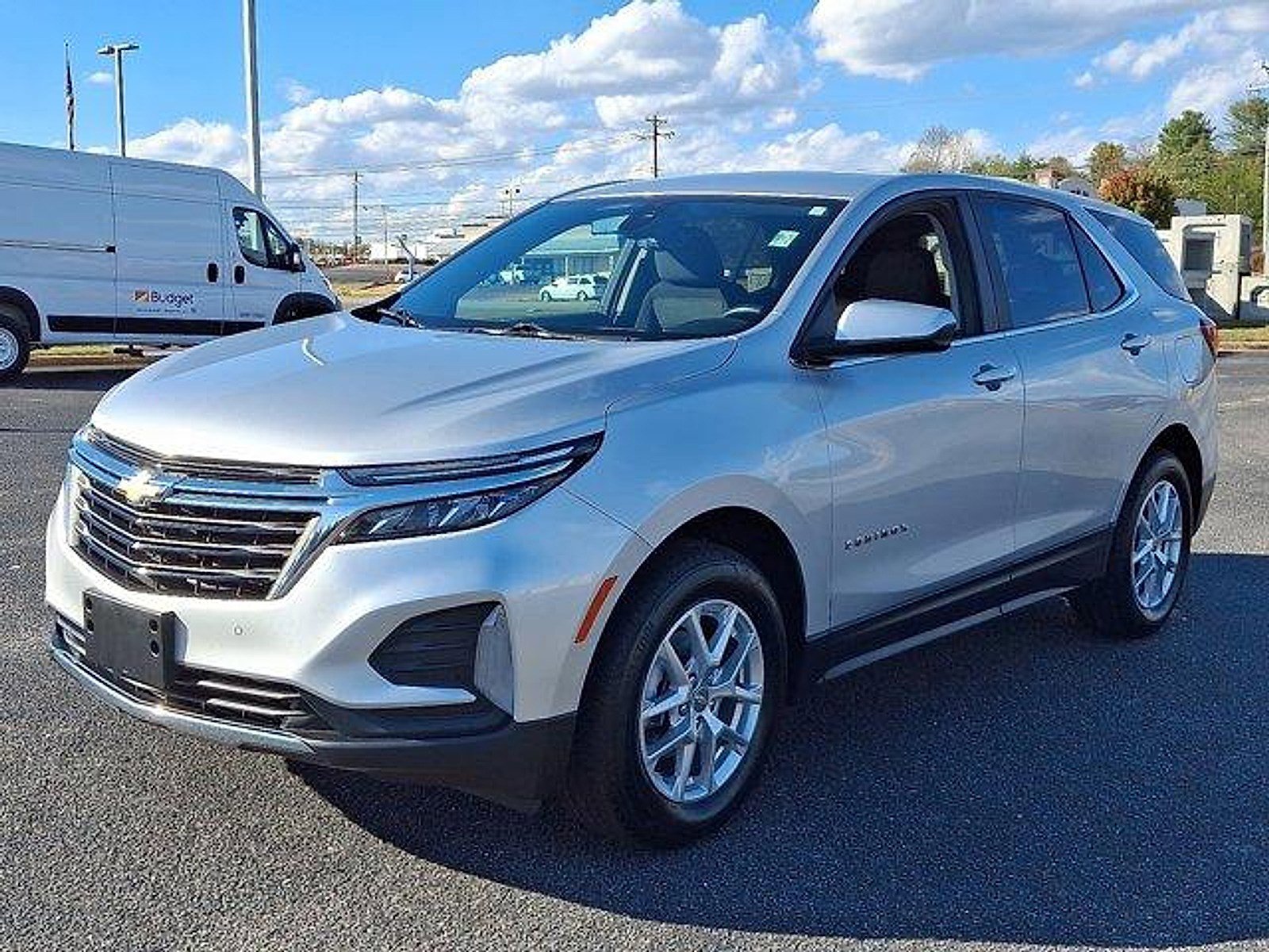 2022 Chevrolet Equinox LT photo 3