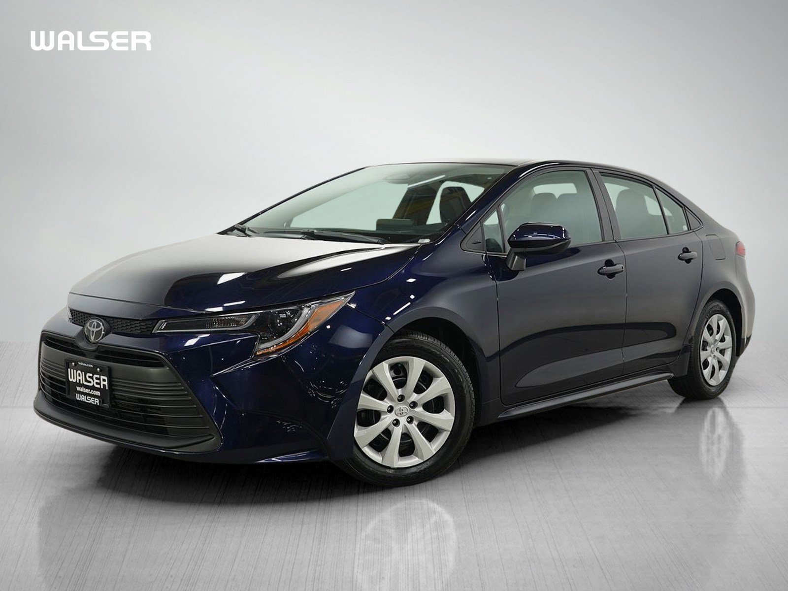 2024 Toyota Corolla LE's photo