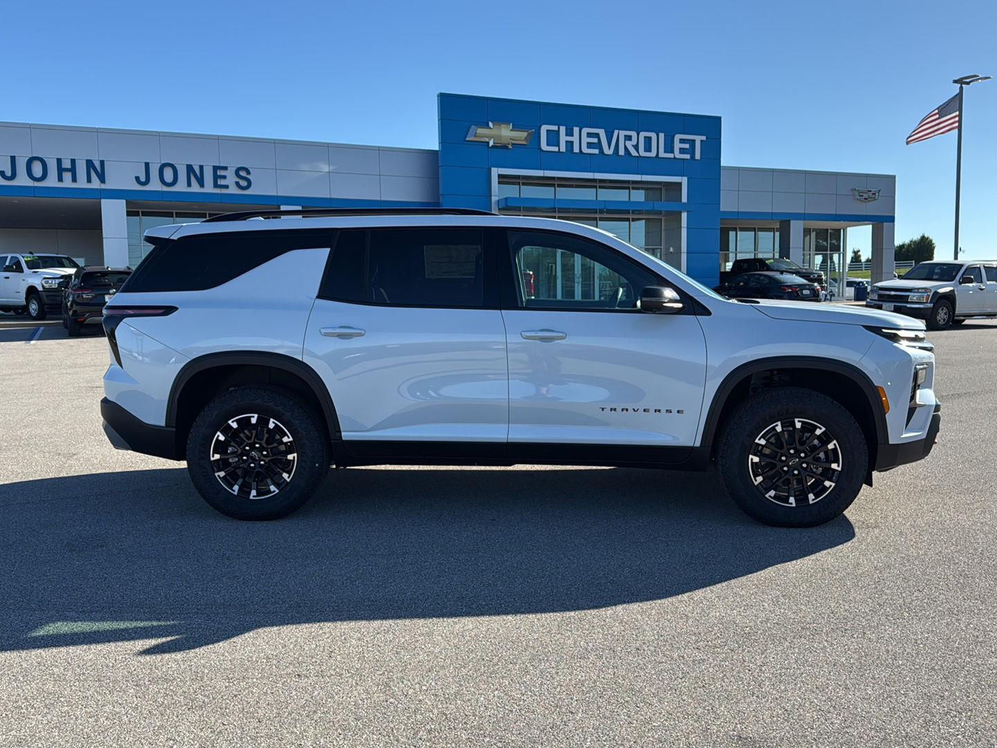 2026 Chevrolet Traverse Z71 photo 3