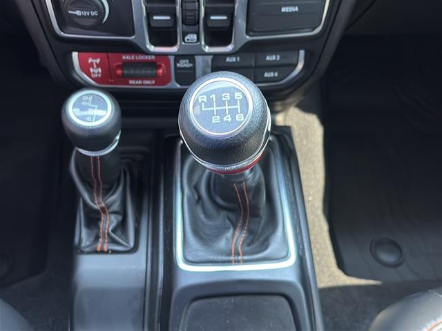 2022 Jeep Gladiator Mojave photo 24
