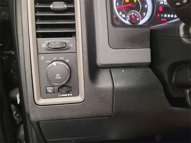 2014 Ram 1500 Express photo 24