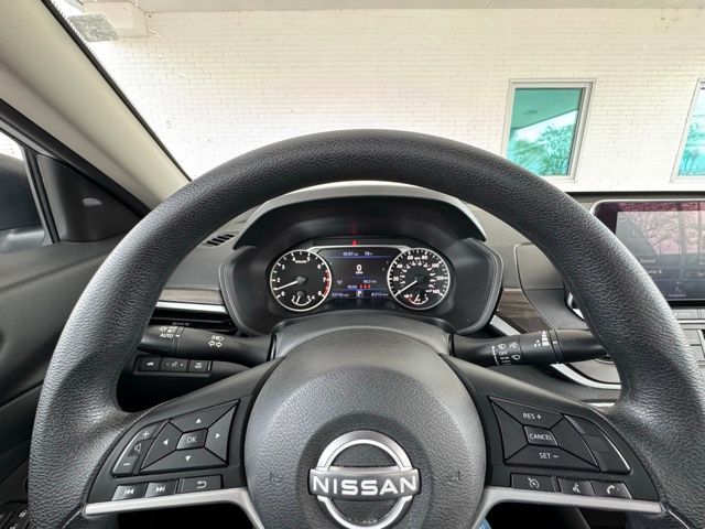 2024 Nissan Altima 2.5 SV photo 29