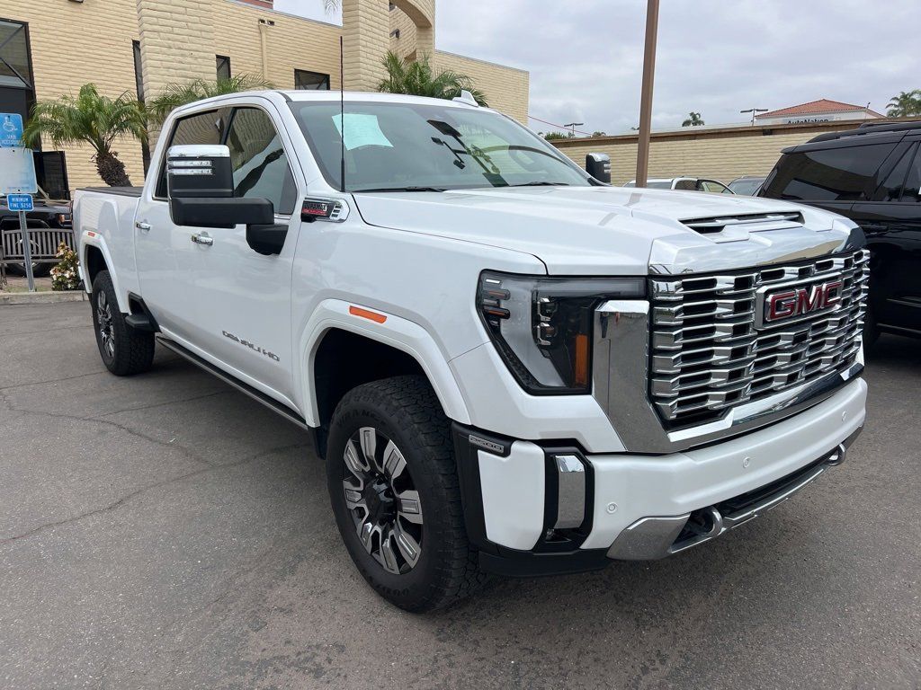 2024 Gmc Sierra HD Denali photo 3
