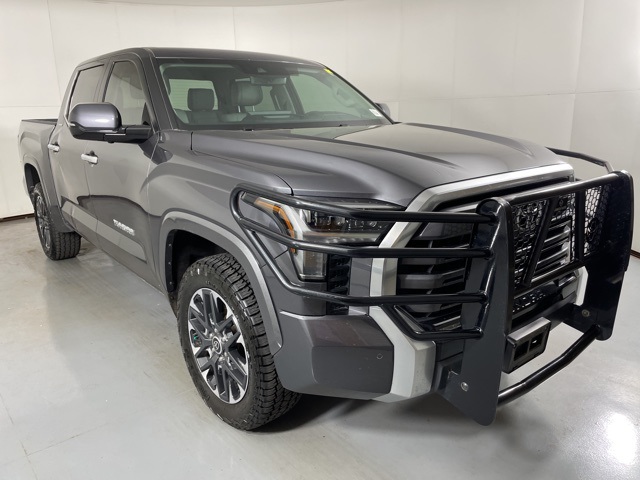 2024 Toyota Tundra Limited photo 2