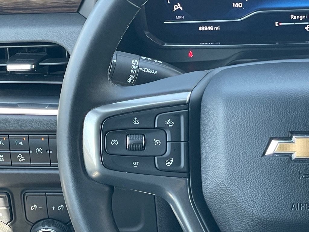 2023 Chevrolet Suburban Premier photo 13