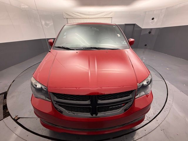 2016 Dodge Grand Caravan SE photo 2