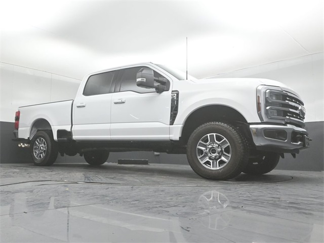 2025 FORD F-250 - Image 36