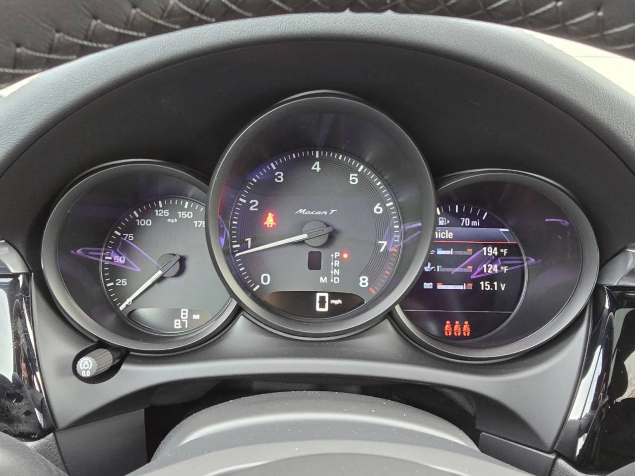 2025 Porsche Macan T photo 18