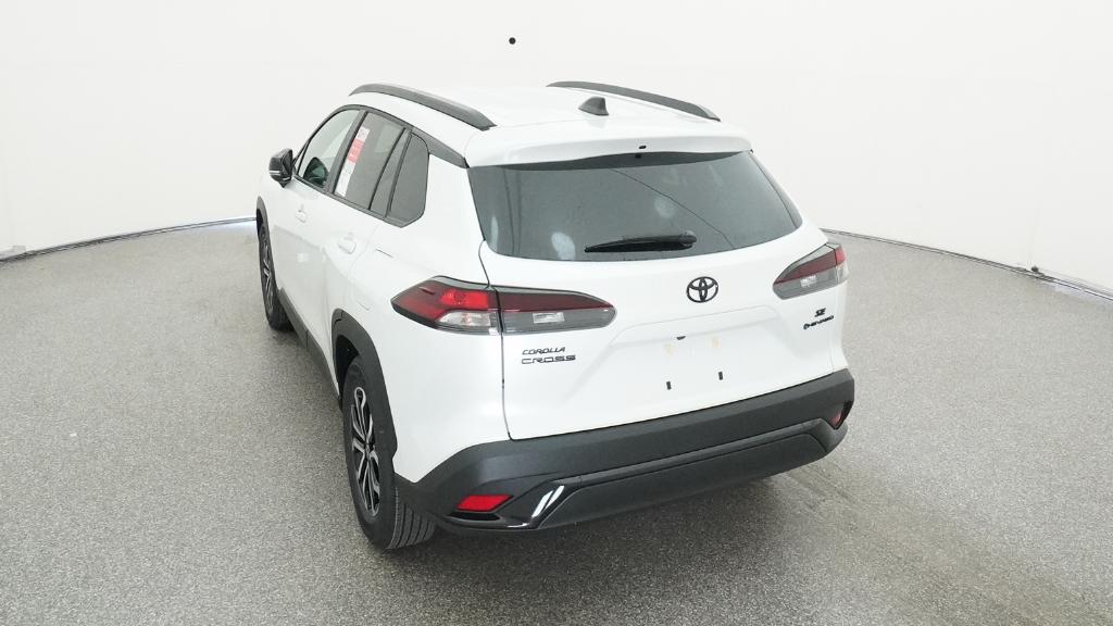 2026 Toyota Corolla Cross XLE XSE photo 13
